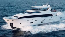 Hatteras 100 Raised Pilothouse