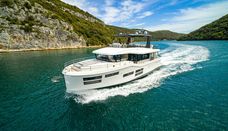 Grand Trawler 62