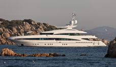 Heesen 5000