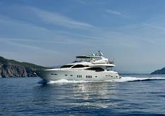 Sunseeker 90 Yacht