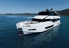 Ocean Alexander 26R Enclosed