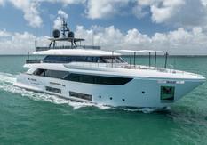 Custom Line Navetta 33
                             Mk2