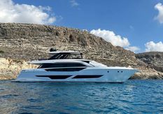 Ferretti 860