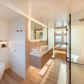 Sunreef Ultima 88 Catamaran Wasabi master cabin ensuite 