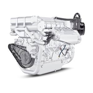 6135SFM85 - M5 John Deere engine