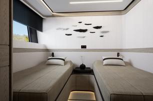 Pearl 100 Hybrid yacht guest cabin with twin beds 