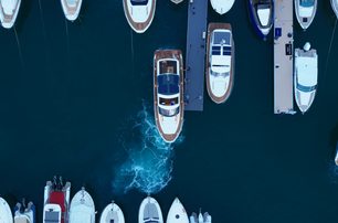 Marex-390-Review-marina-reverse-alongside-quay