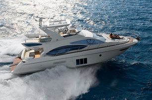 Azimut-53-Fly-running