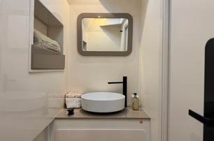 Technohull Alpha 45 boat ensuite basin 