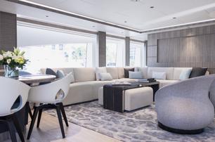 Gulf Craft Majesty 140 saloon and seating