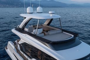 Ferretti 670 motor yacht sundeck with sun pads 