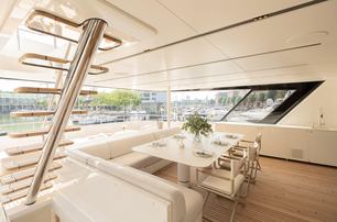 one flybridge deck with dining area