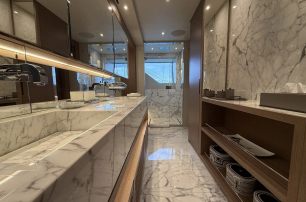  Sanlorenzo motor yacht Phoenician master marble en suite 