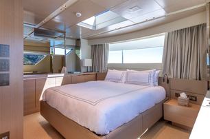 Sanlorenzo yacht Belle De Nuit guest cabin with large window 