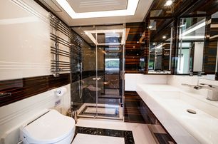 Benetti motor yacht Afina master en suite with glass shower 