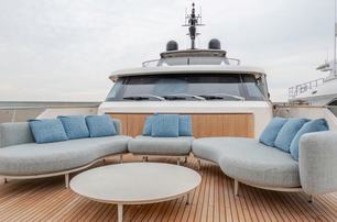 Motor yacht K2 foredeck lounge area 