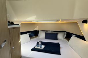 Technohull Alpha 50 boat master cabin 