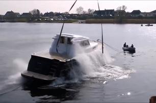Elling E4 returning upright during controlled 360 degree capsize test