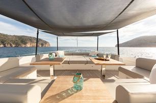  Custom Line motor yacht Kiki V foredeck with sun pads 
