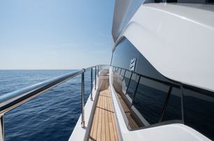 Ferretti 670 motor yacht side deck close up 