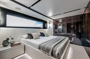 Riva motor yacht Janus Navem guest cabin with double bed 
