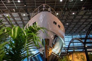 bow of superyacht looming over boot Dusseldorf