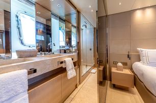 Sanlorenzo yacht Belle De Nuit master cabin ensuite 
