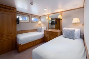 Feadship superyacht Panache guest cabin with twin beds 