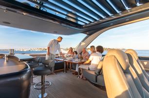 Princess Y85 Mk2 flybridge