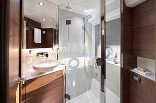 Princess V50 motor yacht en suite with glass shower 