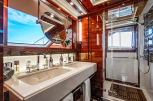 Benetti superyacht Allora master en suite with glass shower 