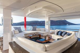 Superyacht Anshin aft deck lounge area