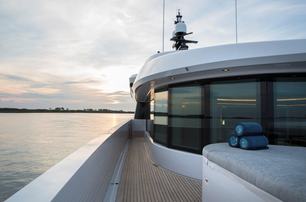 Royal Hakvoort superyacht Jubilee foredeck side 
