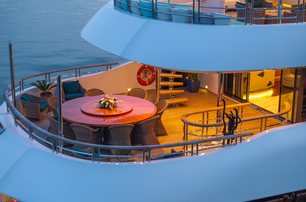 Bilgin superyacht Elada flybridge dining area 