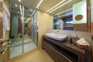  Pershing motor yacht Honey Badger ensuite with glass shower 