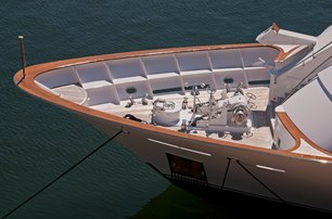 bow shot of anchor system including windlass