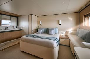 First Azimut Seadeck 9 master cabin with sofa 
