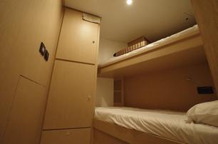 Riva-112-DolceVita-Super-Review-crew-bunks