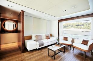 Small sitting area on Benetti Oasis 40M