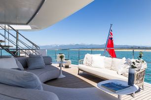 Benetti Classic Supreme 132' yacht Alegre flybridge seating 