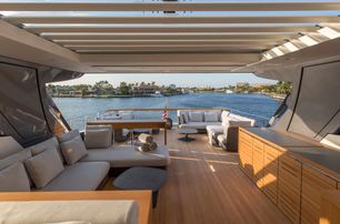 Sanlorenzo SX88 Flybridge with louvred hardtop