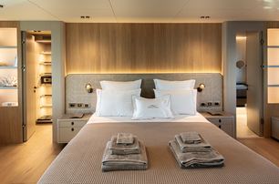 Numarine 27 XP Open motor yacht master cabin with en suite 