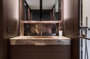 Maiora M30 motor yacht ensuite with stone basin 