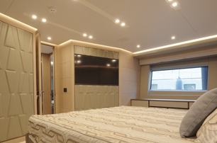 AB-100-Review-owner-cabin-TV