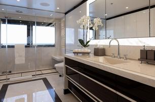 Galene master en suite with glass shower