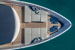 Sanlorenzo motor yacht Another One foredeck sun pads 