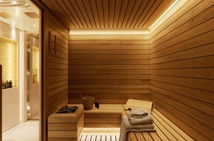 Sanlorenzo superyacht Silver Fox sauna with towels  