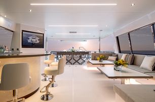 Horizon Yachts FD110 interiors