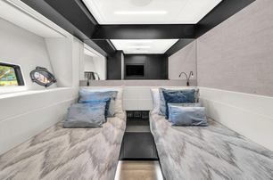 Pershing motor yacht Alexandra guest cabin with twin beds 