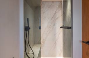 Ferretti 670 motor yacht master en suite with marble shower